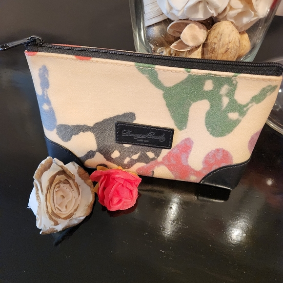 Dooney & Bourke Handbags - Vintage Rare Dooney & Bourke Hand Print Wristlet